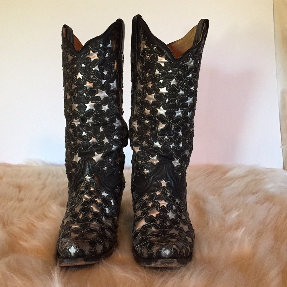 Women Corral Black Silver Star inlay leather boot